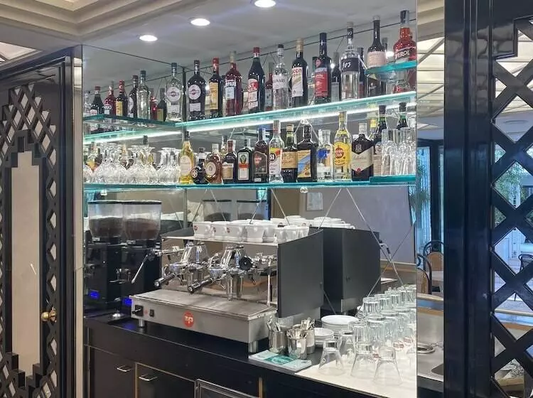 President Vintage Hotel In Centro