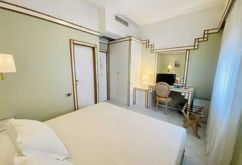 President Vintage Hotel In Centro