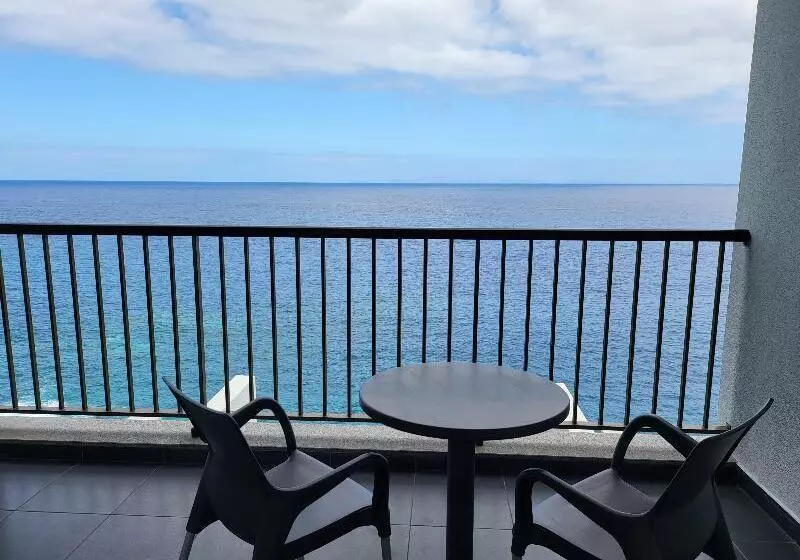 ホテル Royal Orchid