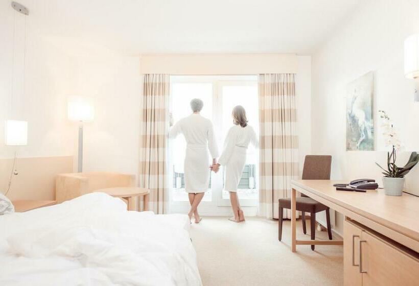 בית מלון כפרי Und Therme Nova