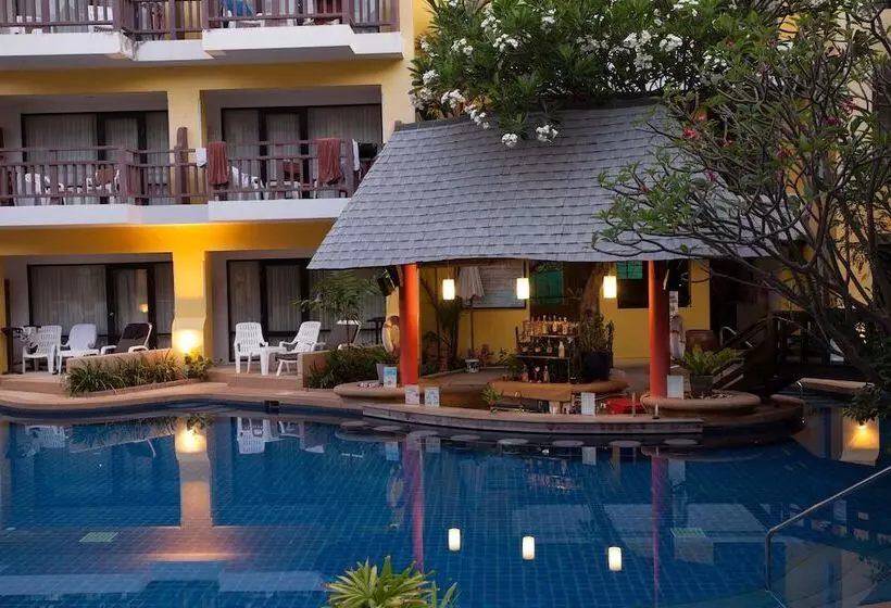 فندق Woraburi Phuket Resort & Spa   Sha Plus