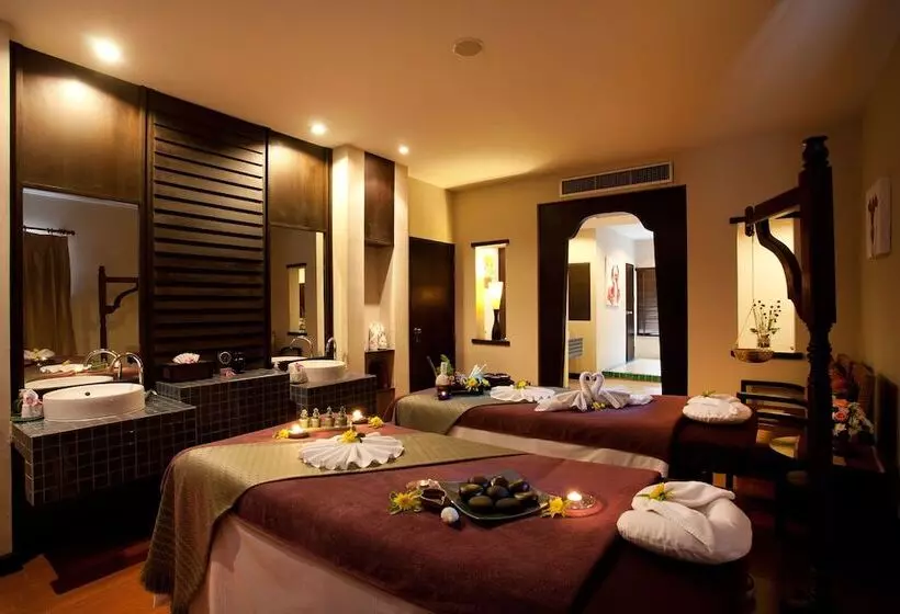 فندق Woraburi Phuket Resort & Spa   Sha Plus