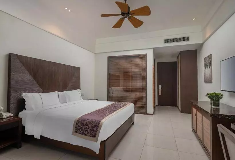 Hotel Yalong Bay Mangrove Tree Resort