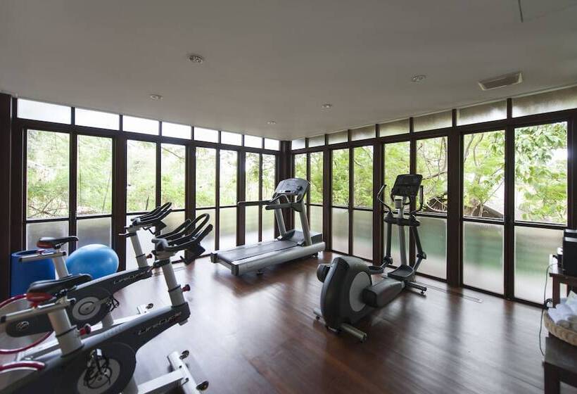 호텔 Zeavola Resort