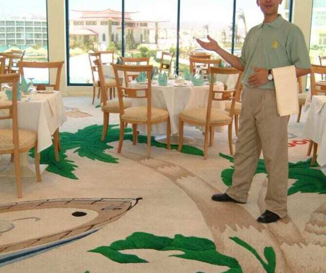 Raouf Hotels International   Sun