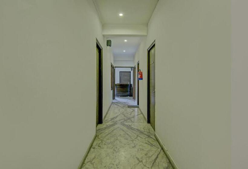 Itsy Hotels Swastika Inn Sector 26