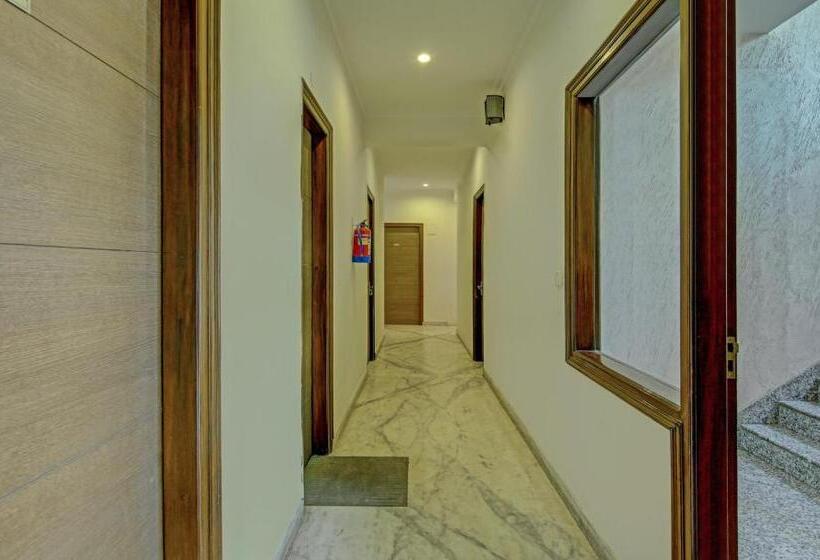 Itsy Hotels Swastika Inn Sector 26