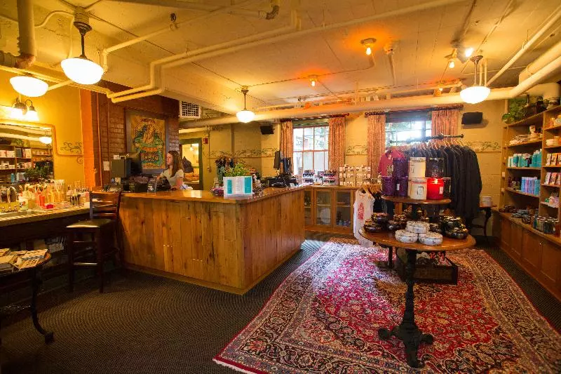 Hotelli Mcmenamins Grand Lodge