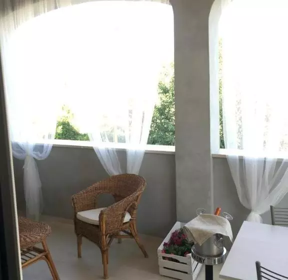 B&b La Via Di Casa