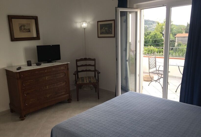 تختخواب و صبحانه La Ninfa Di Capri