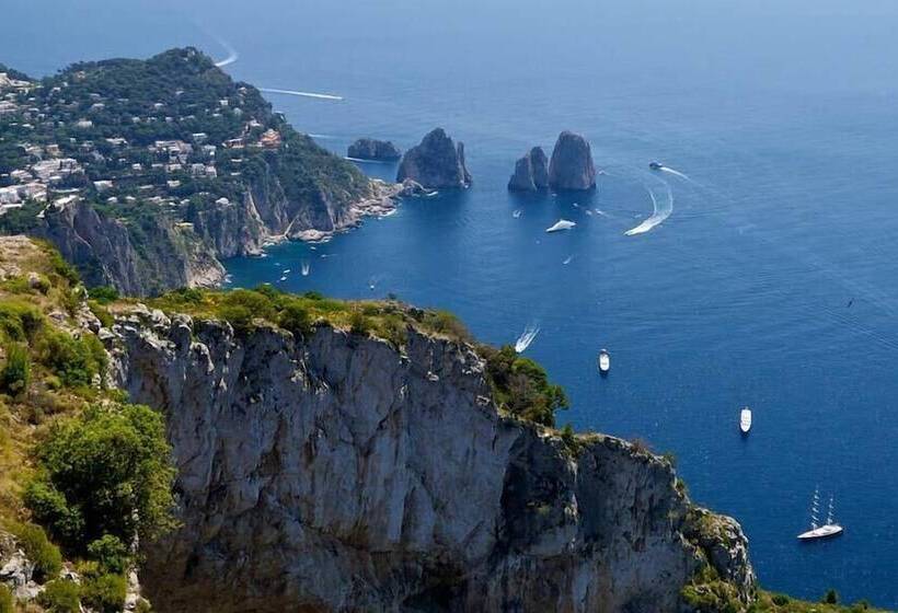 تختخواب و صبحانه La Ninfa Di Capri
