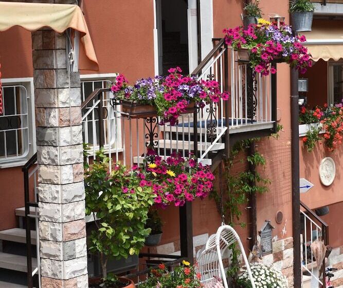 فندق Camping Alpino   Nature Village