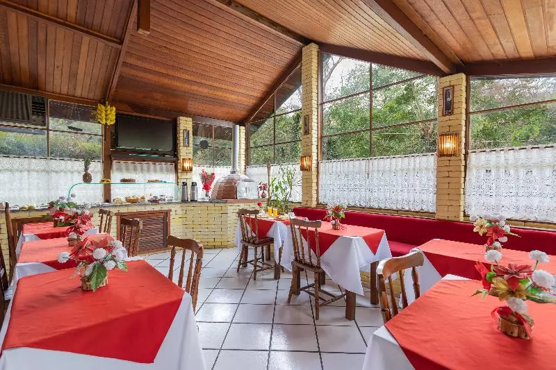 Hotelli Wood House