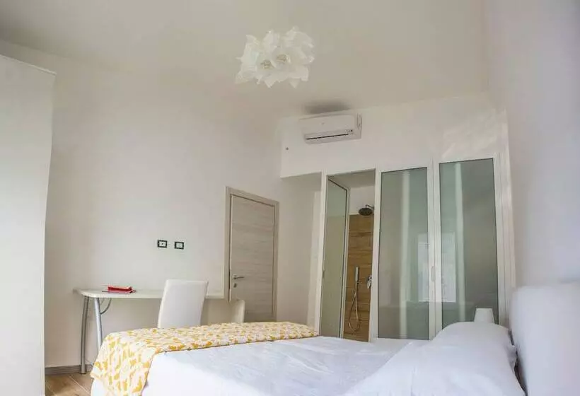 La Casa Di Penelope B&b E Noleggio Bici Elettriche