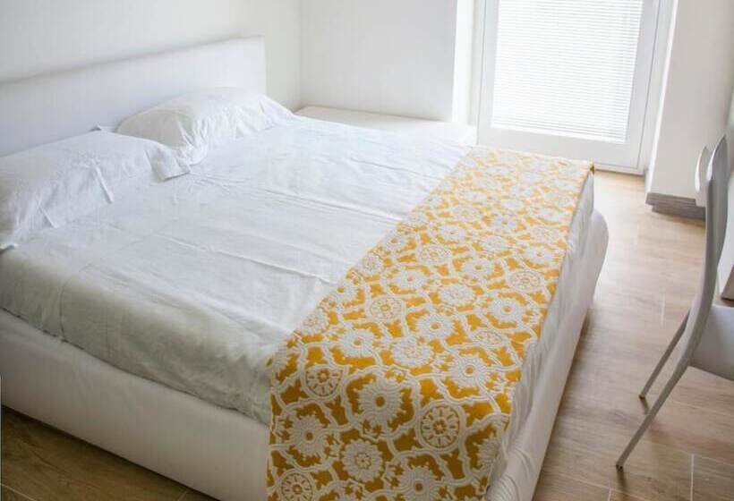 La Casa Di Penelope B&b E Noleggio Bici Elettriche