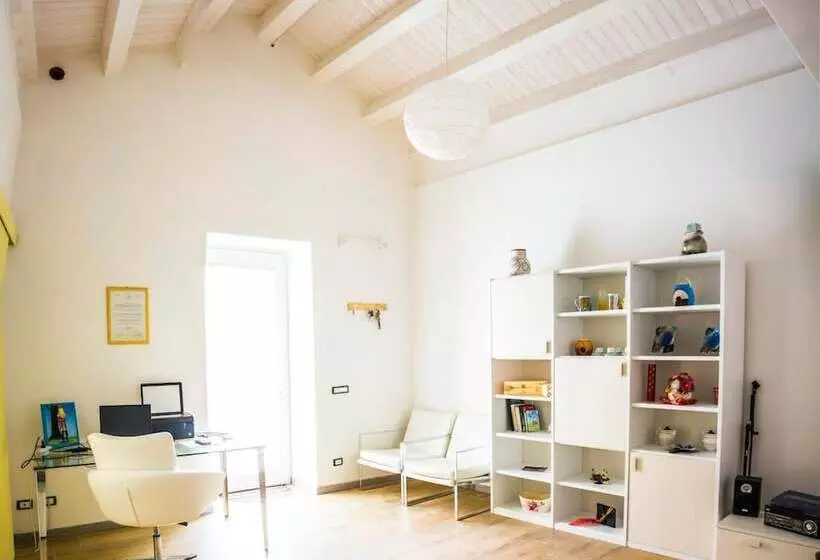 La Casa Di Penelope B&b E Noleggio Bici Elettriche