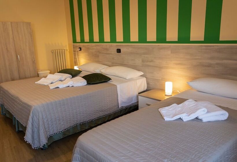 پانسیون L Operas