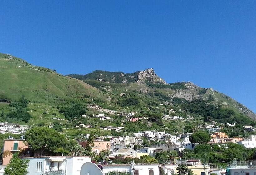 تختخواب و صبحانه Villa Thomas Bb Conduzione Familiare