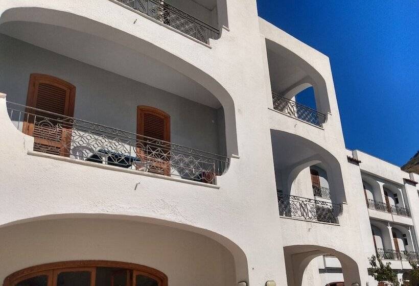 تختخواب و صبحانه Villa Thomas Bb Conduzione Familiare