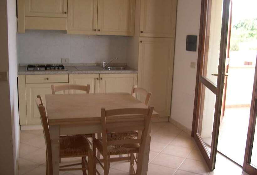 Хостел Villette Close Up Rena Majore