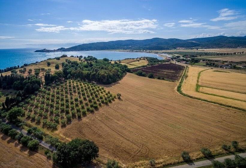 בית מלון כפרי Camping Village Marina Chiara