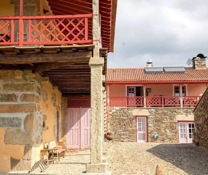 Rural Hotel Quinta Do Barracao Da Vilarica