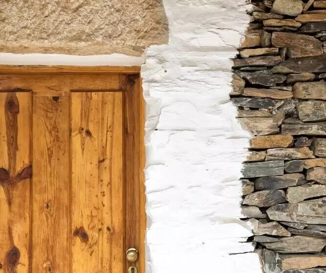 Rural Hotel Quinta Do Barracao Da Vilarica