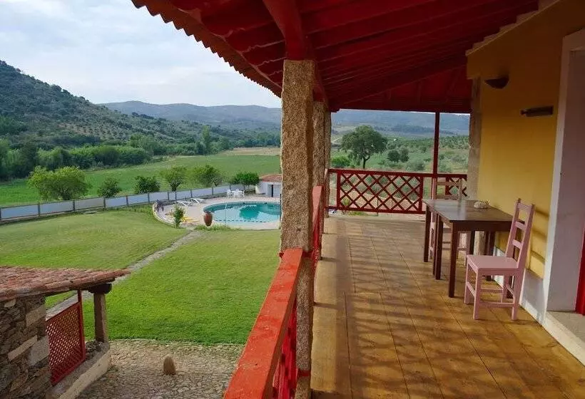 Rural Hotel Quinta Do Barracao Da Vilarica