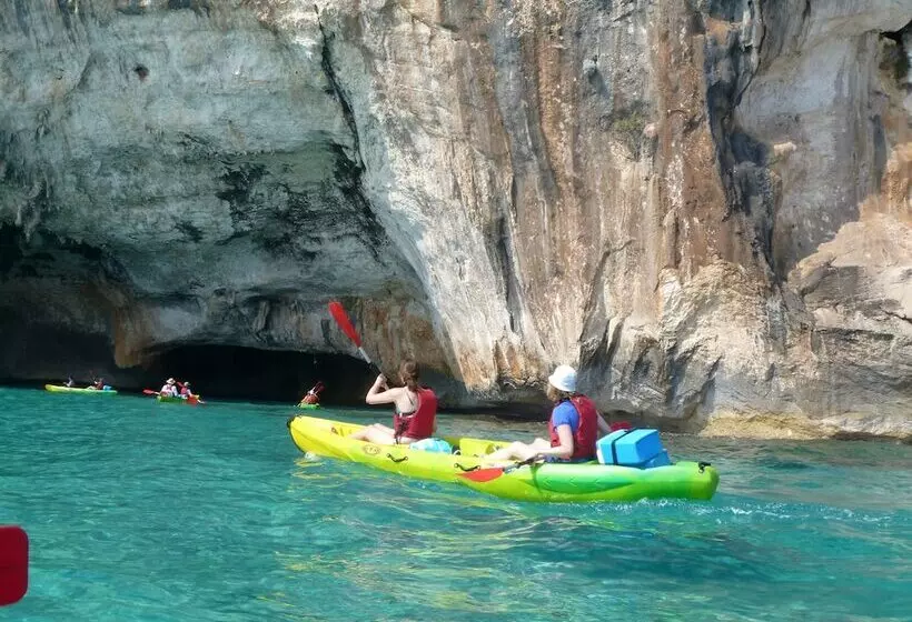 ホテル Villaggio Camping Calapineta