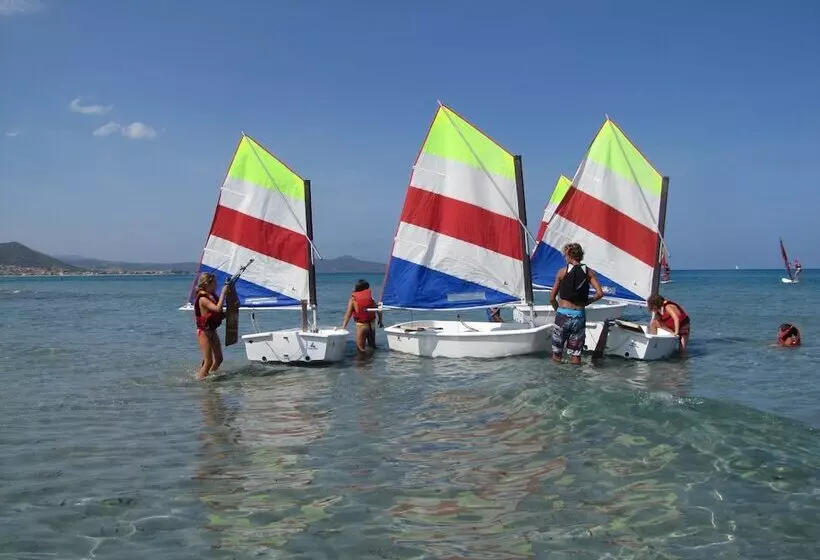 ホテル Villaggio Camping Calapineta