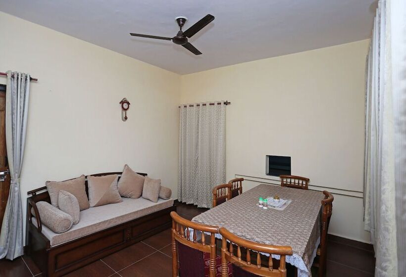 펜션 Sunrise Homestay By Oyo Rooms