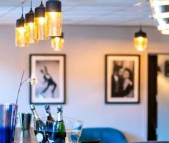 هتل Acadie Orly Morangis