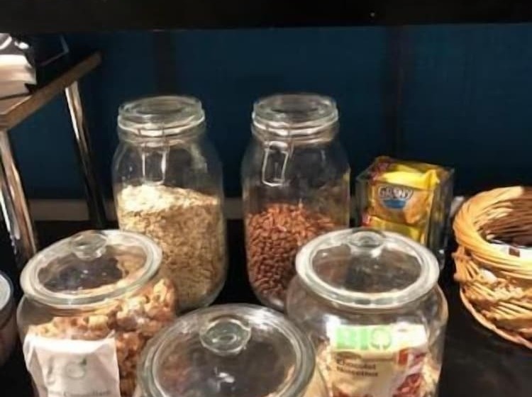 هتل Acadie Orly Morangis