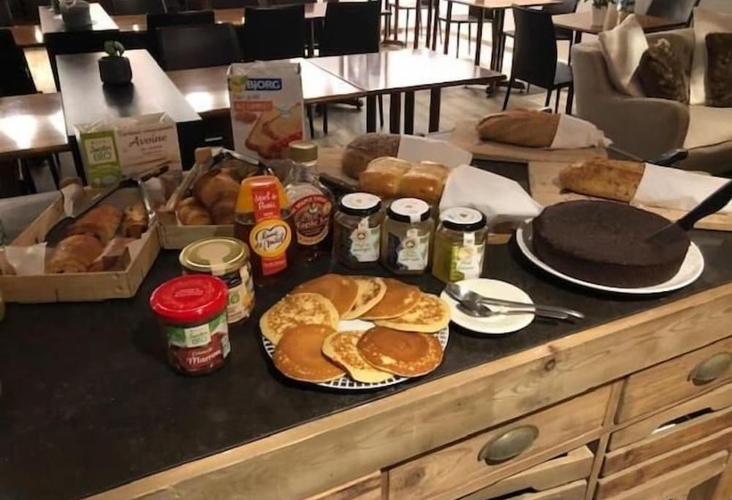 هتل Acadie Orly Morangis