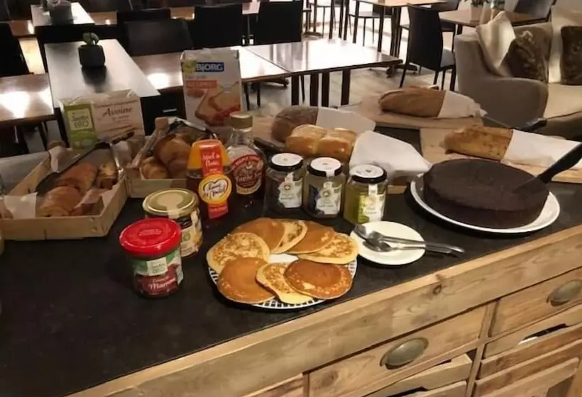 ホテル Acadie Orly Morangis