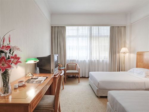 Отель Starway Zhuhai Bihai