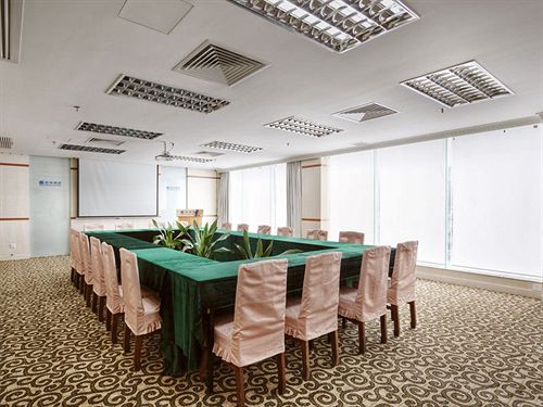 Отель Starway Zhuhai Bihai