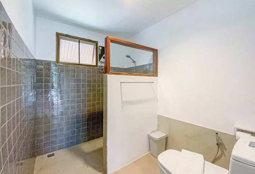 Отель Chumphon Cabana Resort