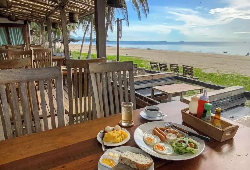 Отель Chumphon Cabana Resort