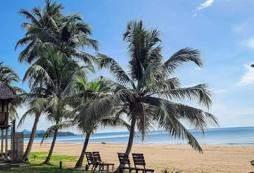 Отель Chumphon Cabana Resort