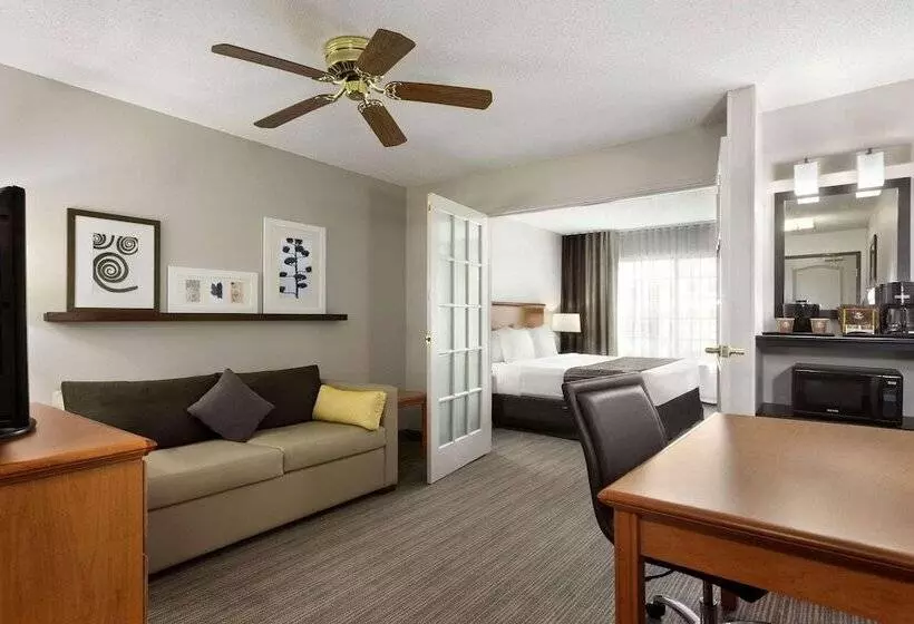 Hotel Country Inn & Suites By Radisson, Columbus Airport, Oh