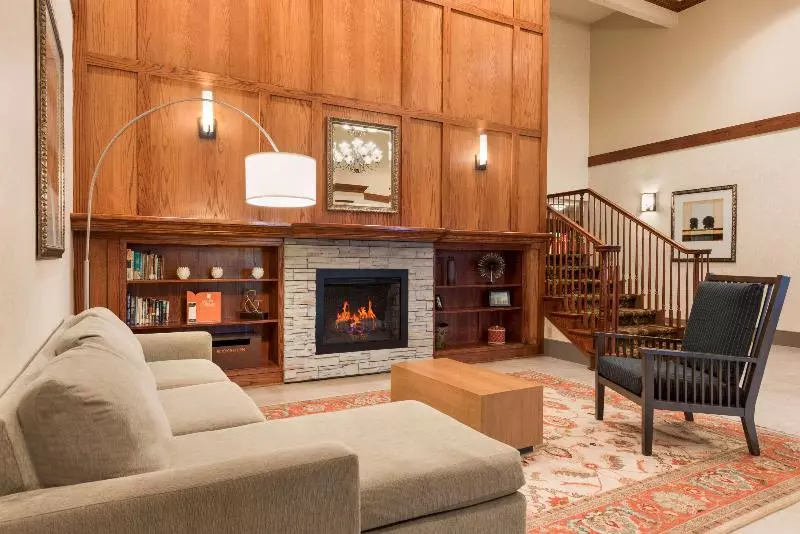 فندق Country Inn & Suites By Radisson, Council Bluffs, Ia