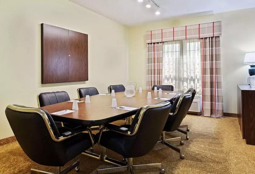 Отель Country Inn & Suites By Radisson, Elgin, Il