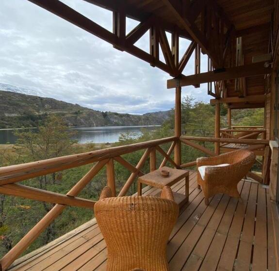 هتل Hacienda Tres Lagos