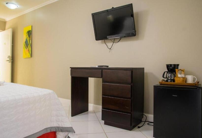 هتل Hillview At Mystic Ridge