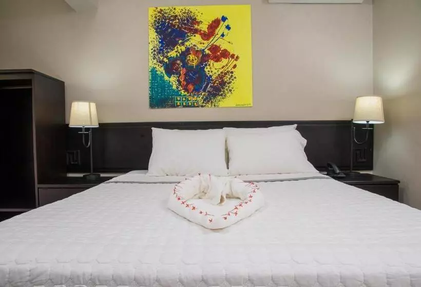 هتل Hillview At Mystic Ridge