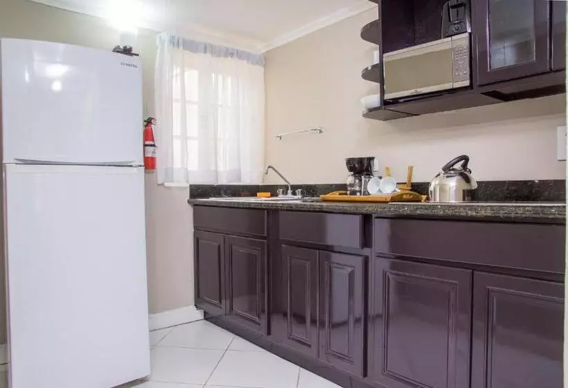 هتل Hillview At Mystic Ridge