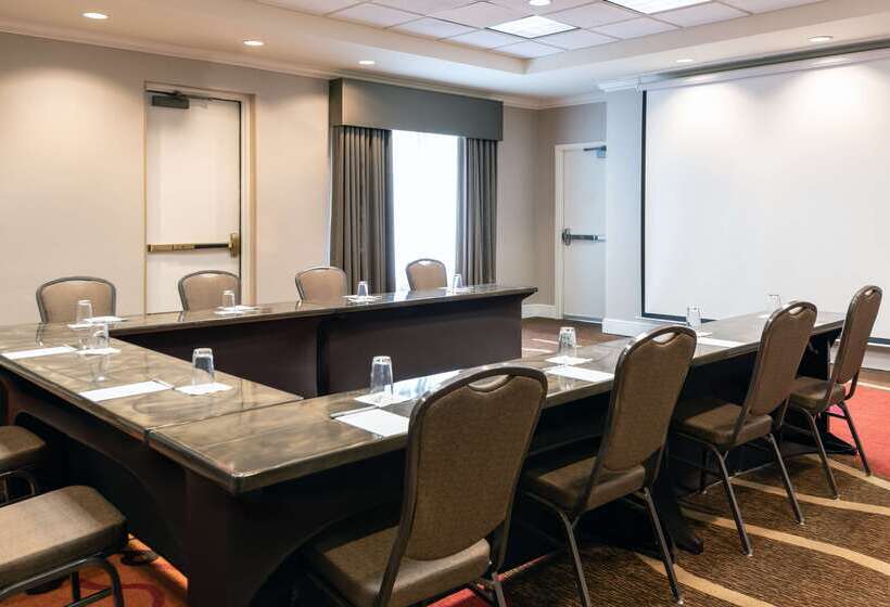 فندق Hilton Garden Inn Bwi Airport