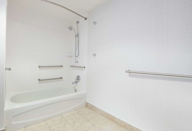 فندق Hilton Garden Inn Bwi Airport