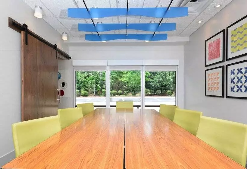 هتل Holiday Inn Express & Suites Raleigh Durham Airport At Rtp, An Ihg